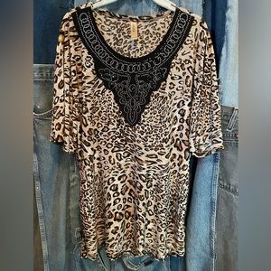 Beaded Leopard Print Stretch Tee